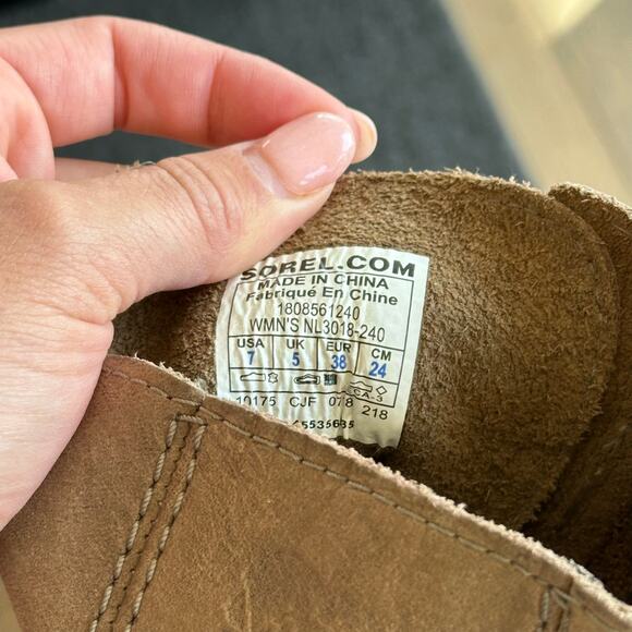 Sorel Joan of Arctic Wedge II Waterproof Lug Sole Booties 7 - Picture 5 of 7